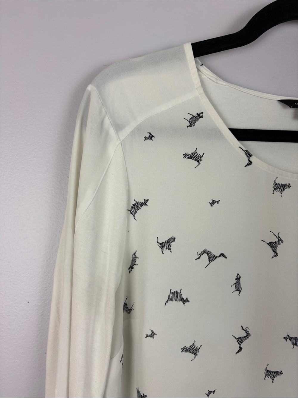 RW&CO Zebra Print Mixed Media Blouse Large Ivory Black 3/4 Sleeve - Picture 5 of 13